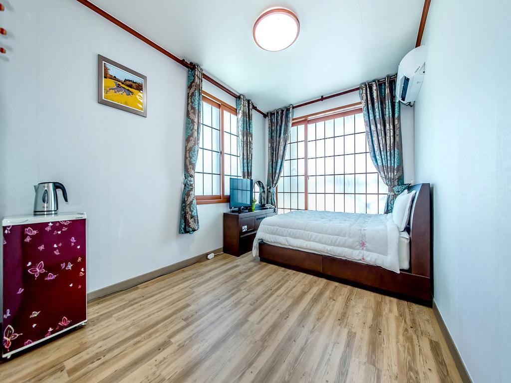Sea Dragon Pension Согвипхо Экстерьер фото