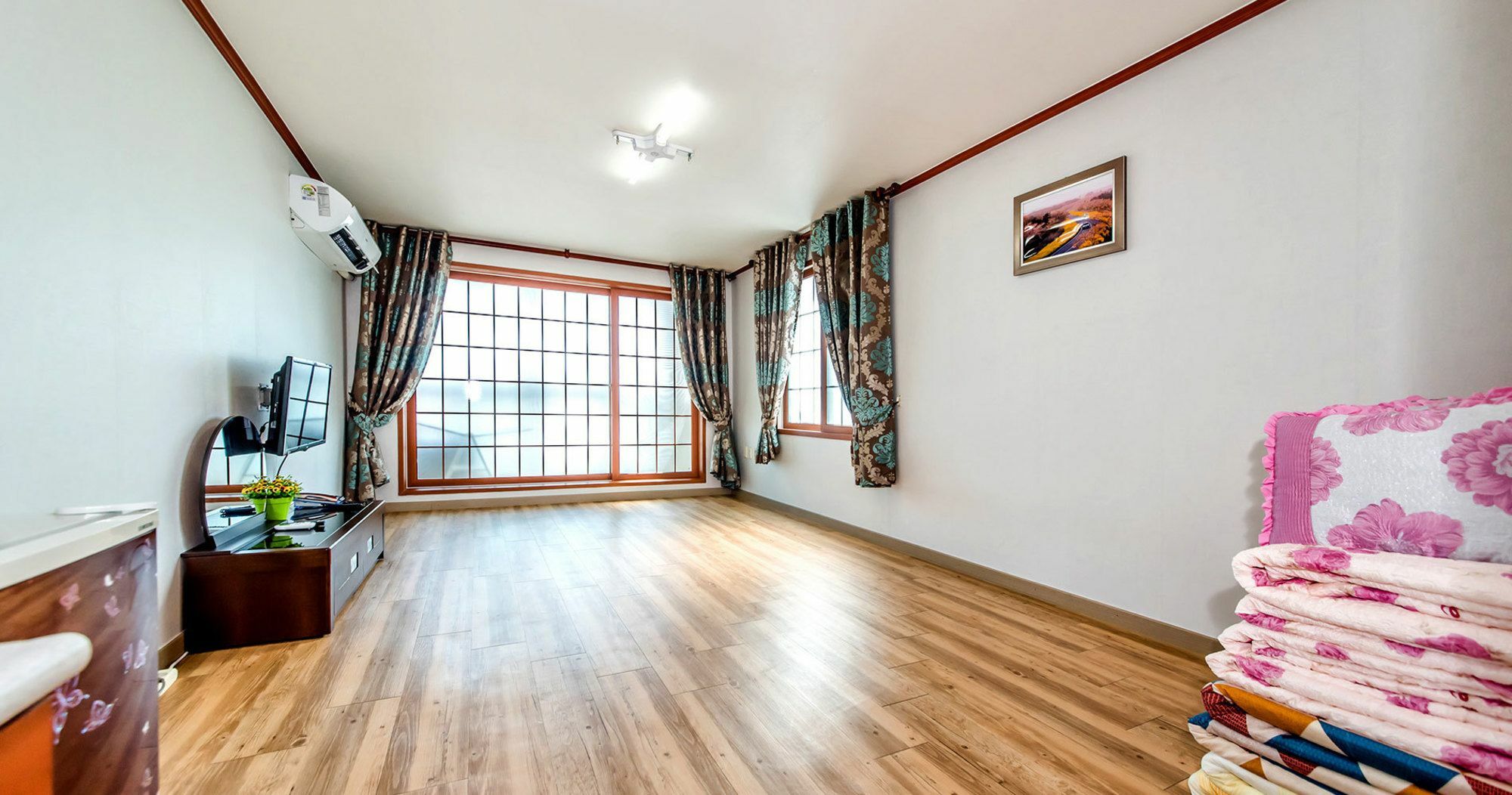 Sea Dragon Pension Согвипхо Экстерьер фото
